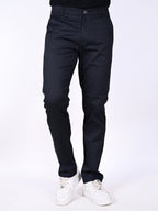 Unique 193 - black